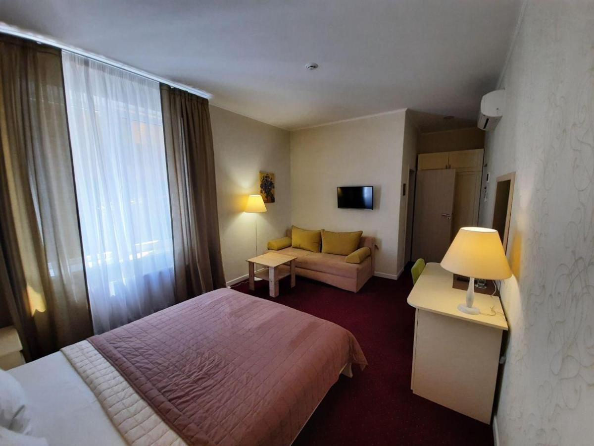 Hotel Ajur Οδησσός Εξωτερικό φωτογραφία