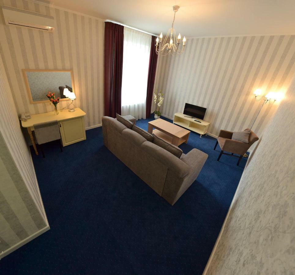 Hotel Ajur Οδησσός Εξωτερικό φωτογραφία