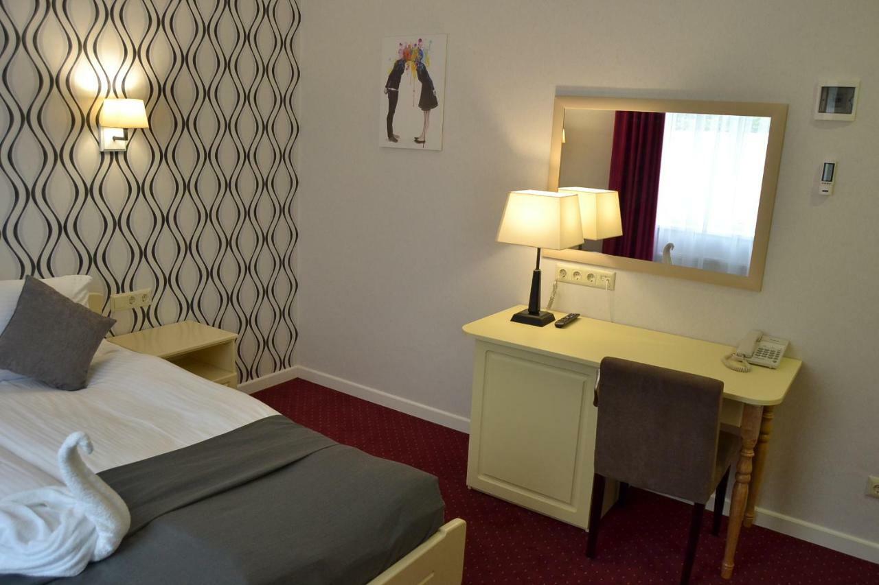 Hotel Ajur Οδησσός Εξωτερικό φωτογραφία