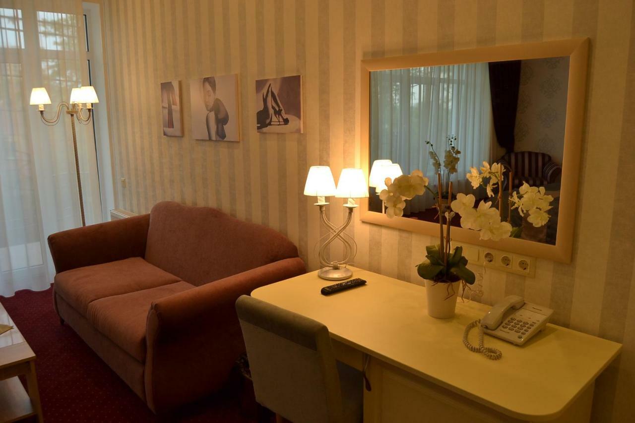 Hotel Ajur Οδησσός Εξωτερικό φωτογραφία