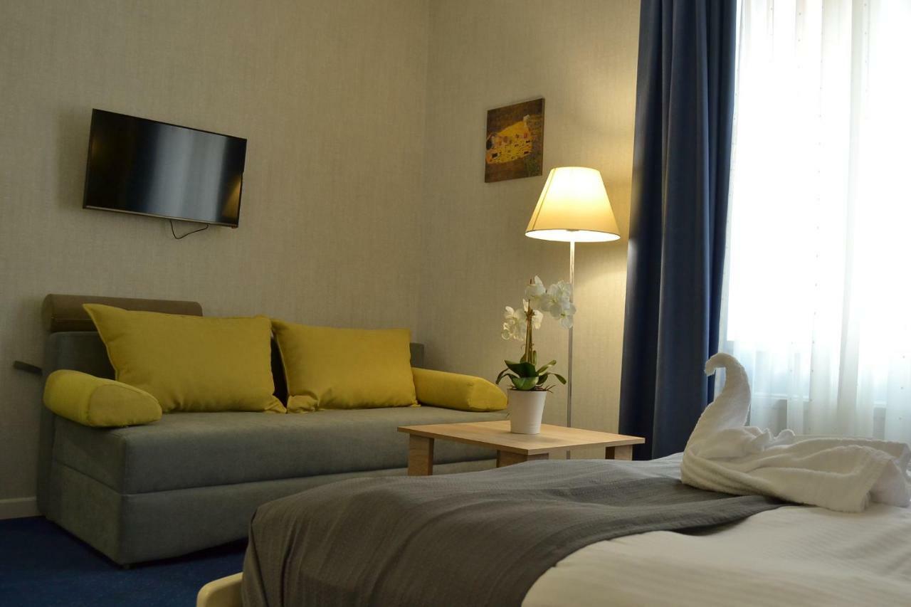 Hotel Ajur Οδησσός Εξωτερικό φωτογραφία