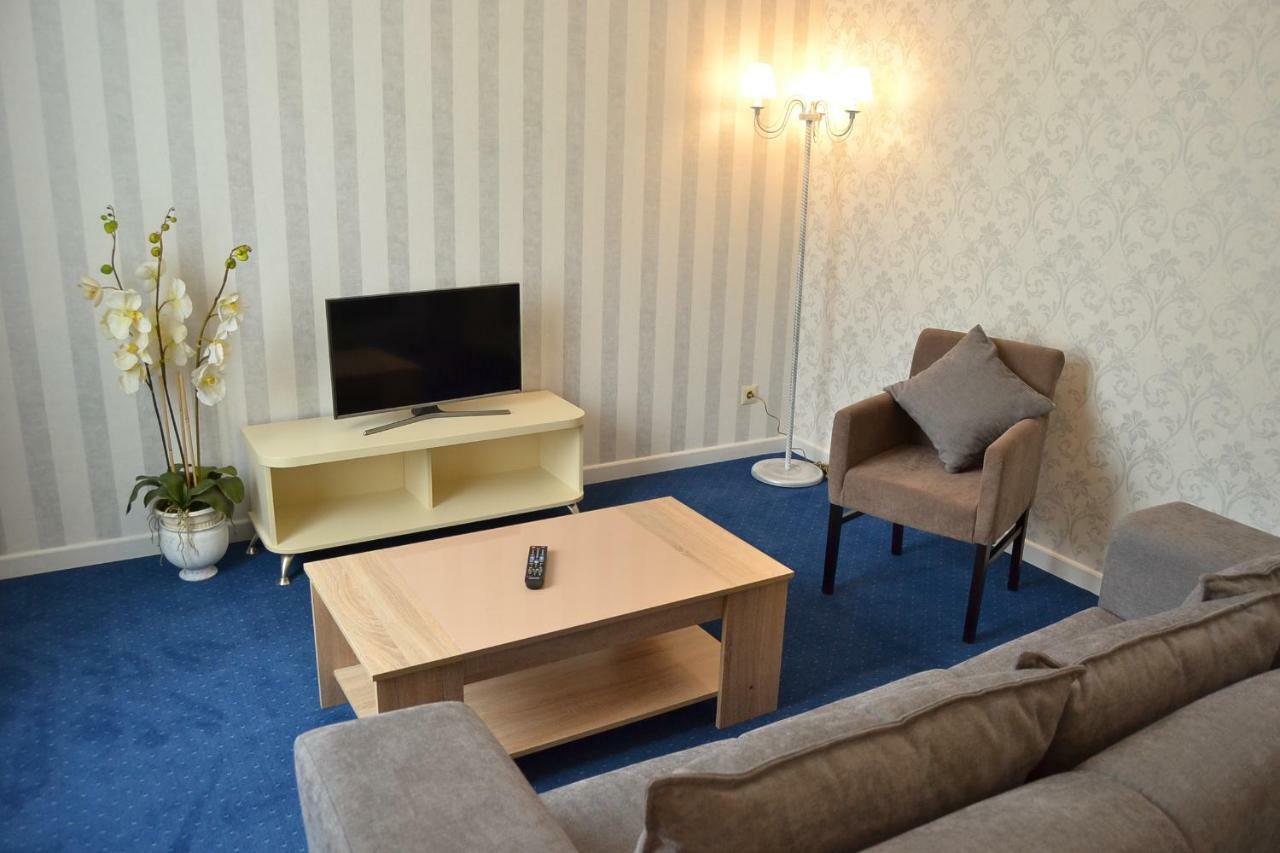 Hotel Ajur Οδησσός Εξωτερικό φωτογραφία